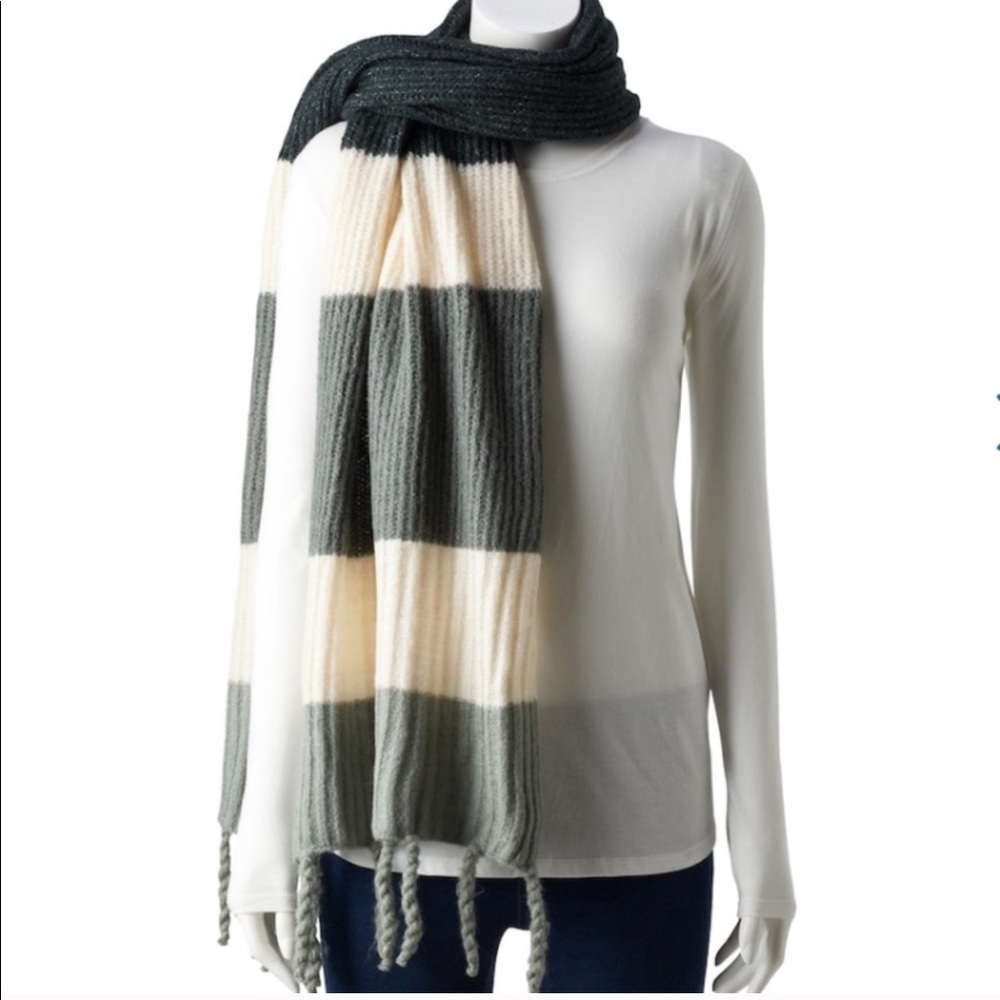 Sonoma scarf for winter with noodle fringe